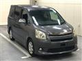 2007 Toyota Noah