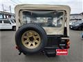 1992 Mitsubishi Jeep