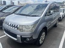 2011 Mitsubishi Delica D5