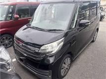 2015 Nissan ROOX