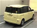 2004 Toyota Sienta