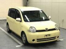 2004 Toyota Sienta
