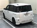 2005 Toyota Sienta