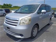 2009 Toyota Noah