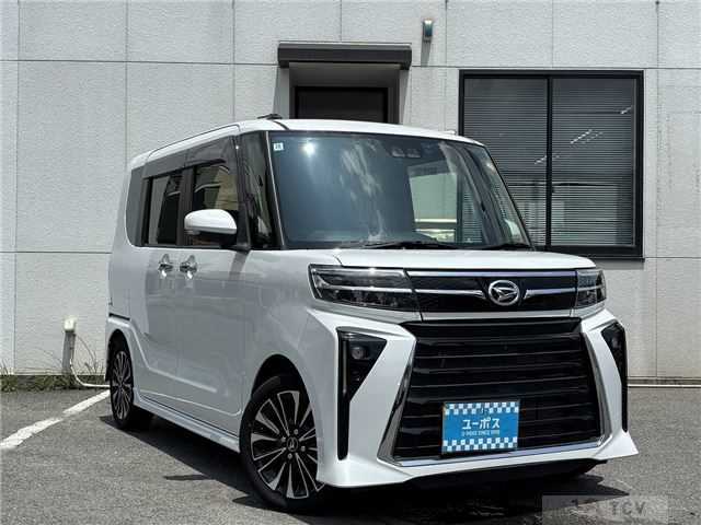2022 Daihatsu Tanto Custom