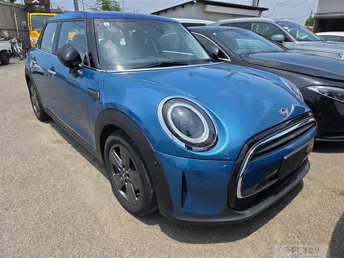 2021 BMW MINI
