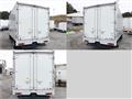 2016 Mitsubishi Canter