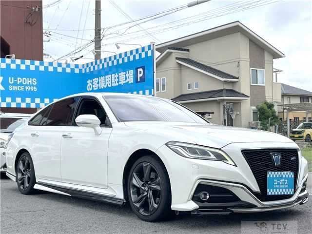 2018 Toyota Crown Hybrid