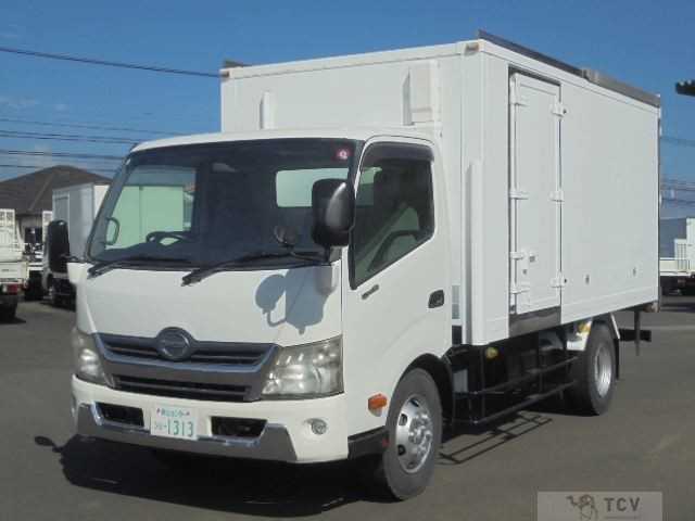 2013 Hino Dutro