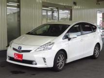 2014 Toyota PRIUS α