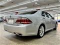 2010 Toyota Crown Hybrid