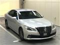 2013 Toyota Crown Hybrid