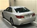 2013 Toyota Crown Hybrid