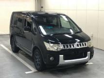 2011 Mitsubishi Delica D5