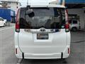 2015 Toyota Noah