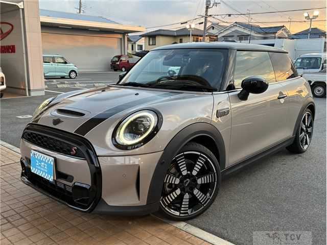 2021 BMW MINI