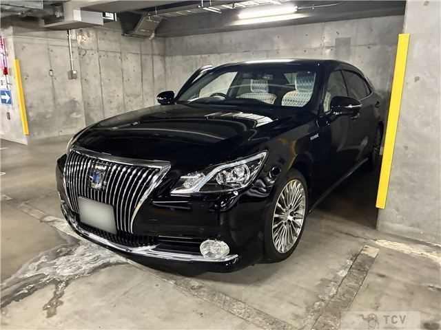 2014 Toyota Crown Majesta