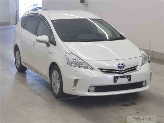 2011 Toyota PRIUS α