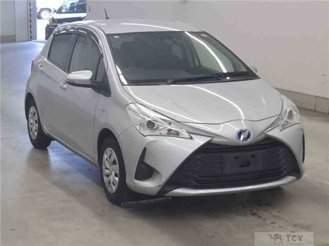 2017 Toyota Vitz