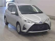 2017 Toyota Vitz