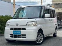 2011 Daihatsu Tanto