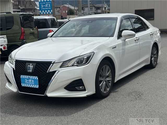2016 Toyota Crown Hybrid