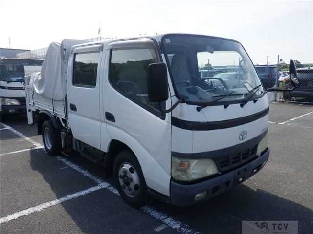 2004 Toyota Dyna Truck