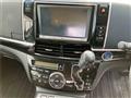 2014 Toyota Estima Hybrid