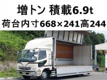2010 Mitsubishi Fighter