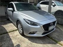 2017 Mazda Axela