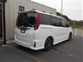 2015 Toyota Noah