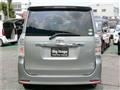 2013 Toyota Voxy