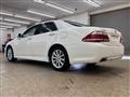 2011 Toyota Crown Royal Series