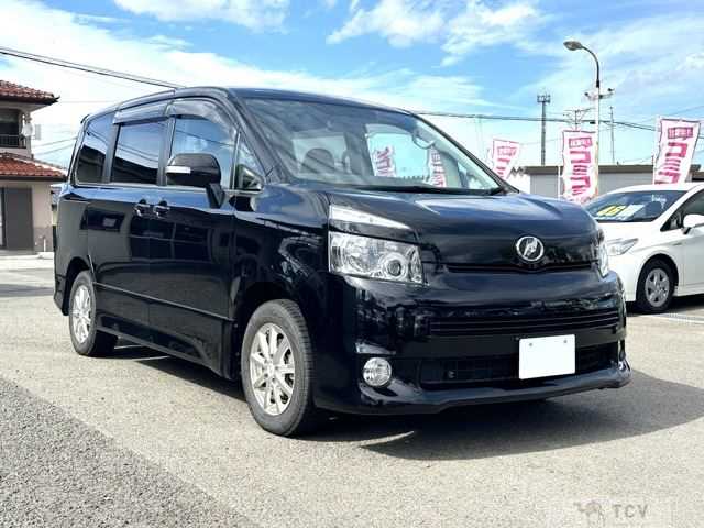 2009 Toyota Voxy