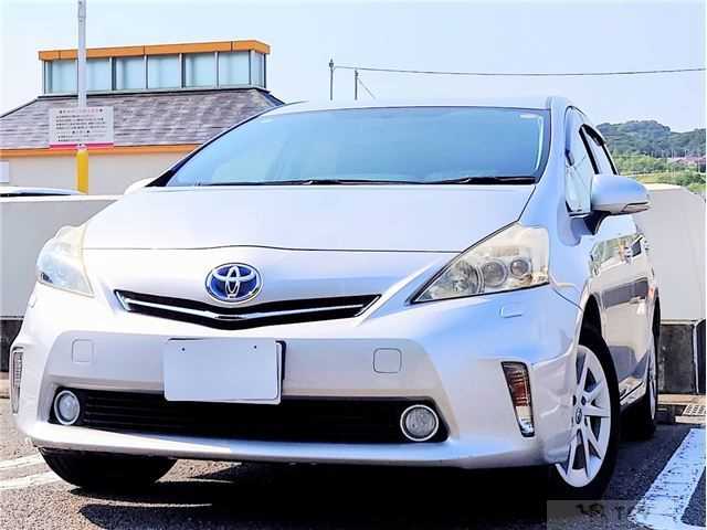 2012 Toyota PRIUS α