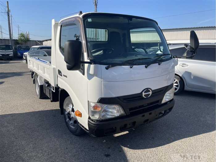 2013 Hino Dutro