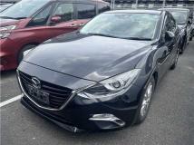 2015 Mazda Axela