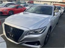 2019 Toyota Crown Hybrid