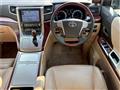 2011 Toyota Alphard G