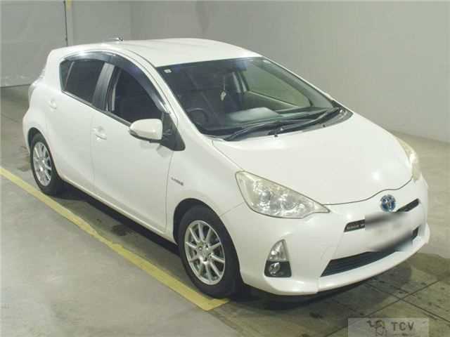 2013 Toyota AQUA