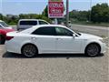 2013 Toyota Crown Hybrid
