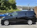 2012 Toyota Vellfire