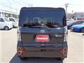 2022 Daihatsu Tanto Custom