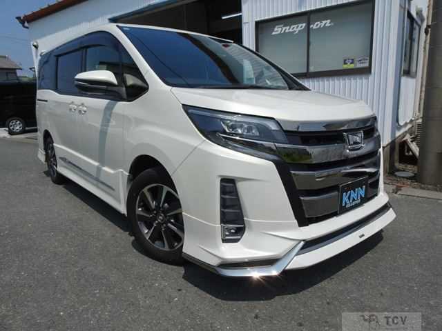 2017 Toyota Noah