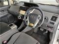 2012 Toyota PRIUS α