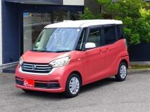 2017 Nissan ROOX
