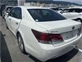 2013 Toyota Crown Hybrid