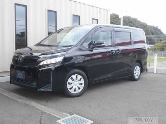 2018 Toyota Voxy