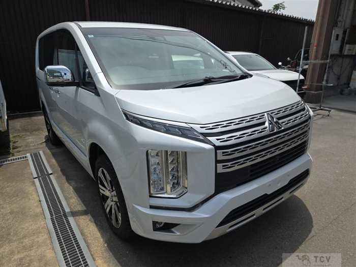 2025 Mitsubishi Delica D5