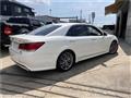 2015 Toyota Crown Hybrid